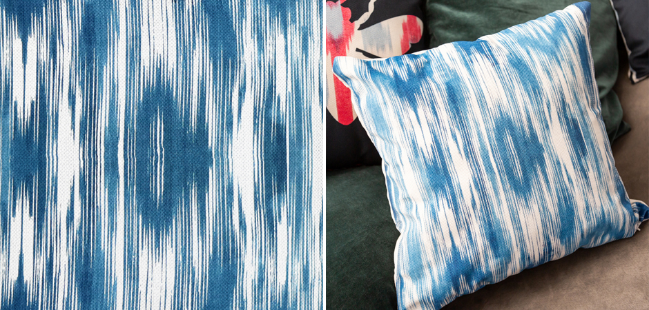 Декоративная подушка с голубым узором Ikat Pattern Декоративная подушка с голубым узором Ikat Pattern - Loft-Concept в Волгограде