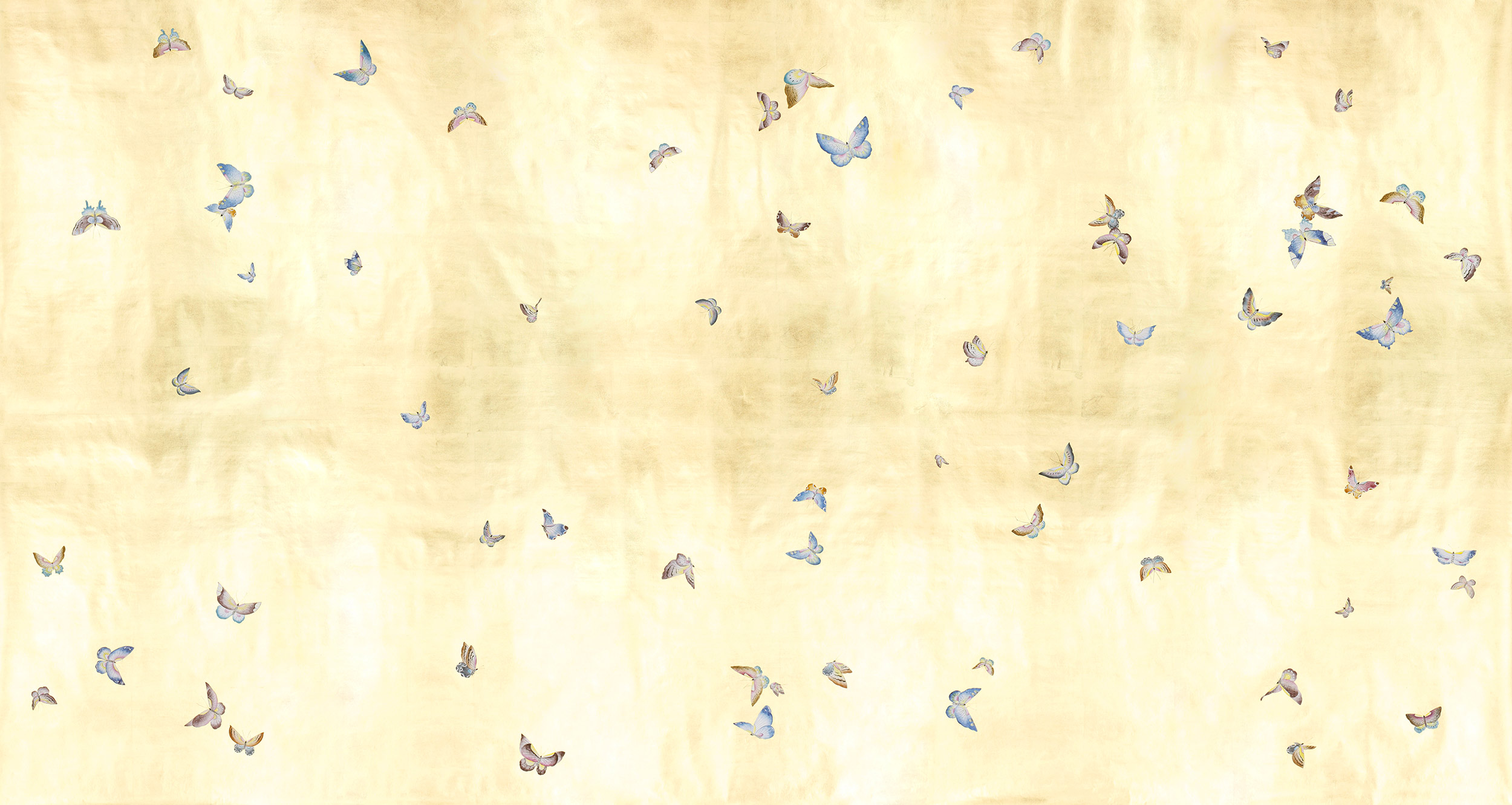 Обои ручная роспись Butterflies Special Colourway on Deep Rich Gold gilded paper Обои ручная роспись Butterflies Special Colourway on Deep Rich Gold gilded paper - постер Loft-Concept в Волгограде