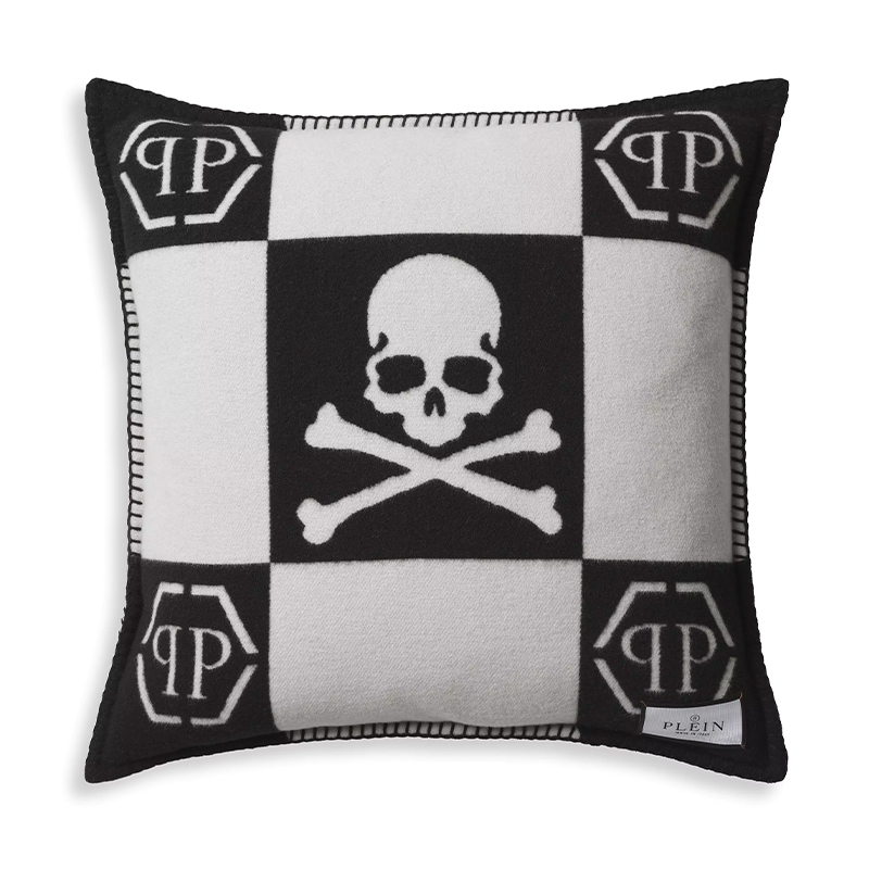 Подушка Philipp Plein Cushion Cashmere Skull 45 x 45 Black Черно-белый Подушка Philipp Plein Cushion Cashmere Skull 45 x 45 Black Черно-белый в Волгограде | Loft Concept