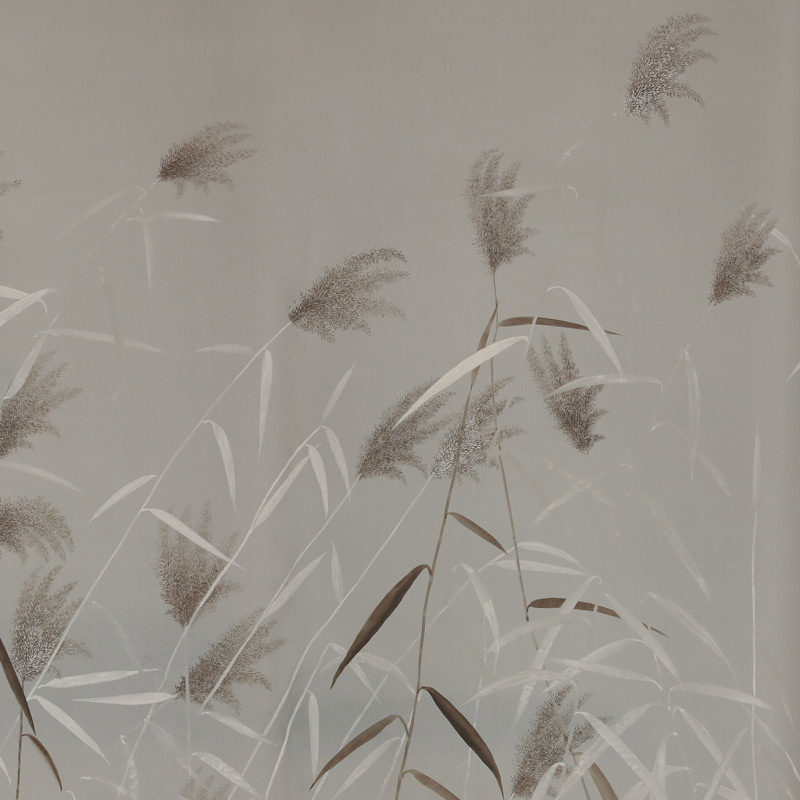 Обои ручная роспись Wild Grasses Special Colourway on Pale Grey dyed silk Обои ручная роспись Wild Grasses Special Colourway on Pale Grey dyed silk в Волгограде | Loft Concept