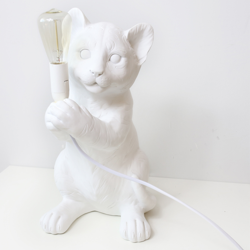 Настольная лампа Table Lamp Cat Белый в Волгограде | Loft Concept 