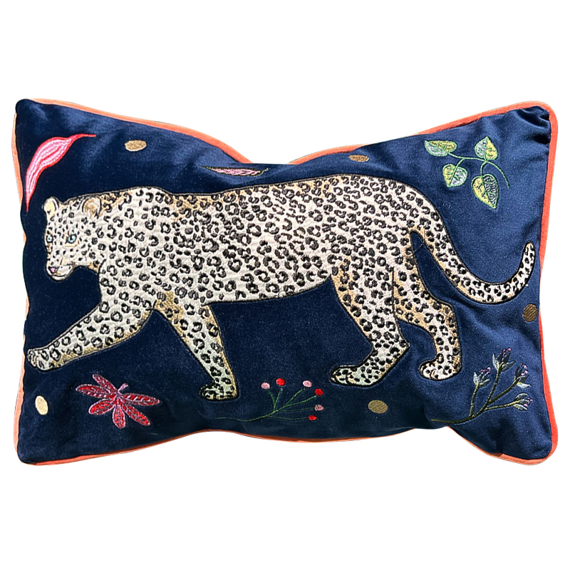 Декоративная подушка с вышивкой Panther Embroidery Cushion Темно-синий Мульти Декоративная подушка с вышивкой Panther Embroidery Cushion Темно-синий Мульти в Волгограде | Loft Concept