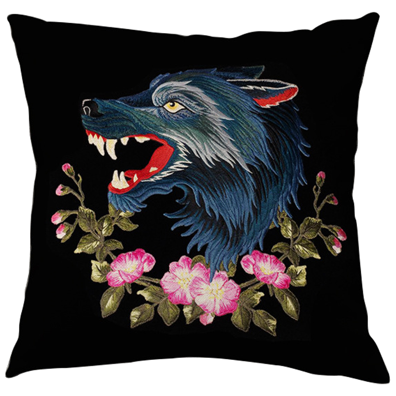 Декоративная подушка с вышивкой Стиль Gucci Wolf Black Черный Мульти Декоративная подушка с вышивкой Стиль Gucci Wolf Black Черный Мульти в Волгограде | Loft Concept