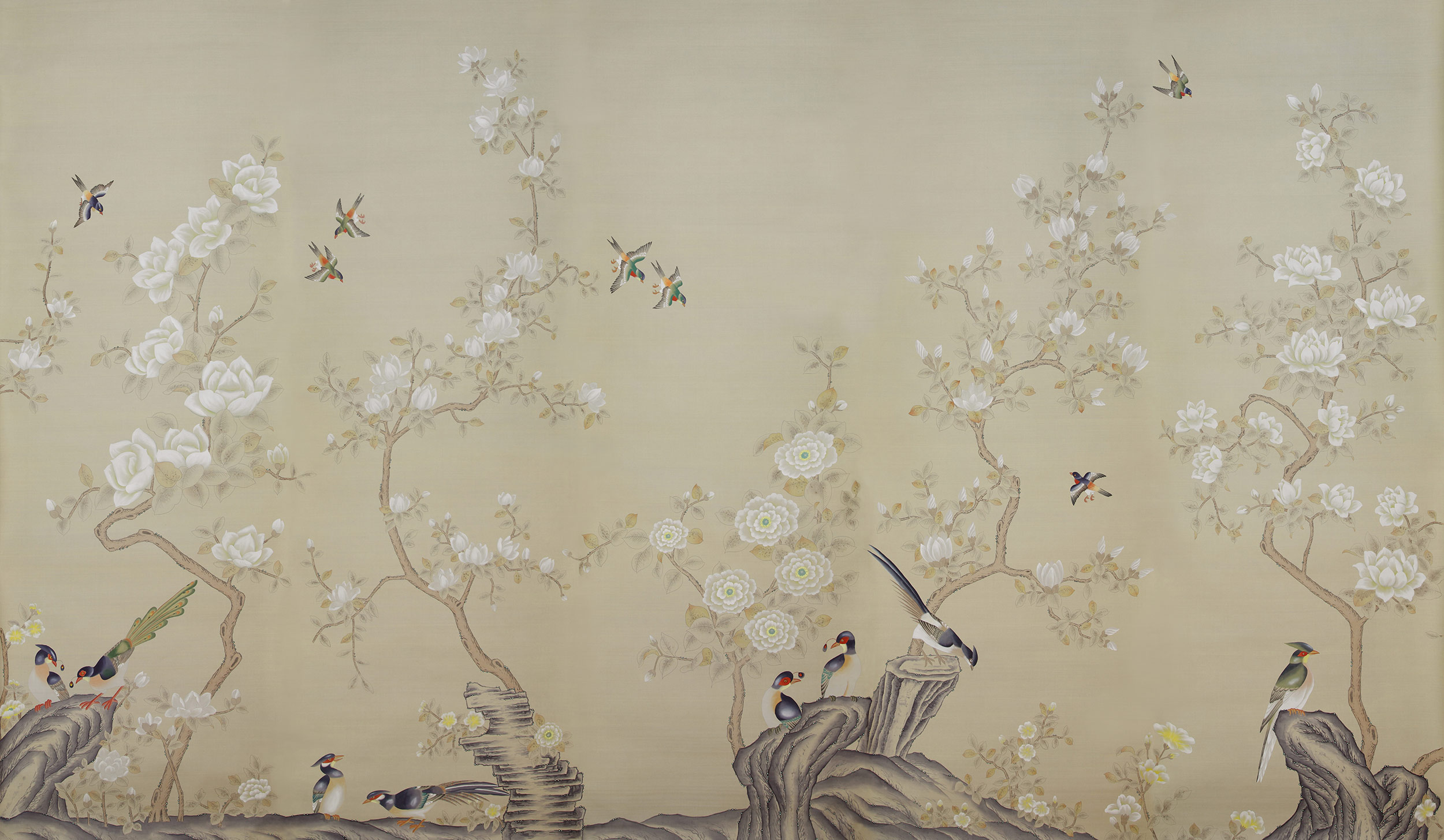 Обои ручная роспись Japanese Garden Special Colourway on Faint Gold metallic silk Обои ручная роспись Japanese Garden Special Colourway on Faint Gold metallic silk - постер Loft-Concept в Волгограде