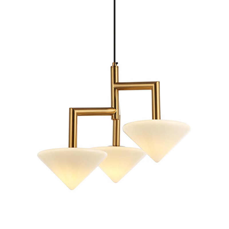 Люстра Acantha Gold Lamp Золотой Белый Люстра Acantha Gold Lamp Золотой Белый в Волгограде | Loft Concept