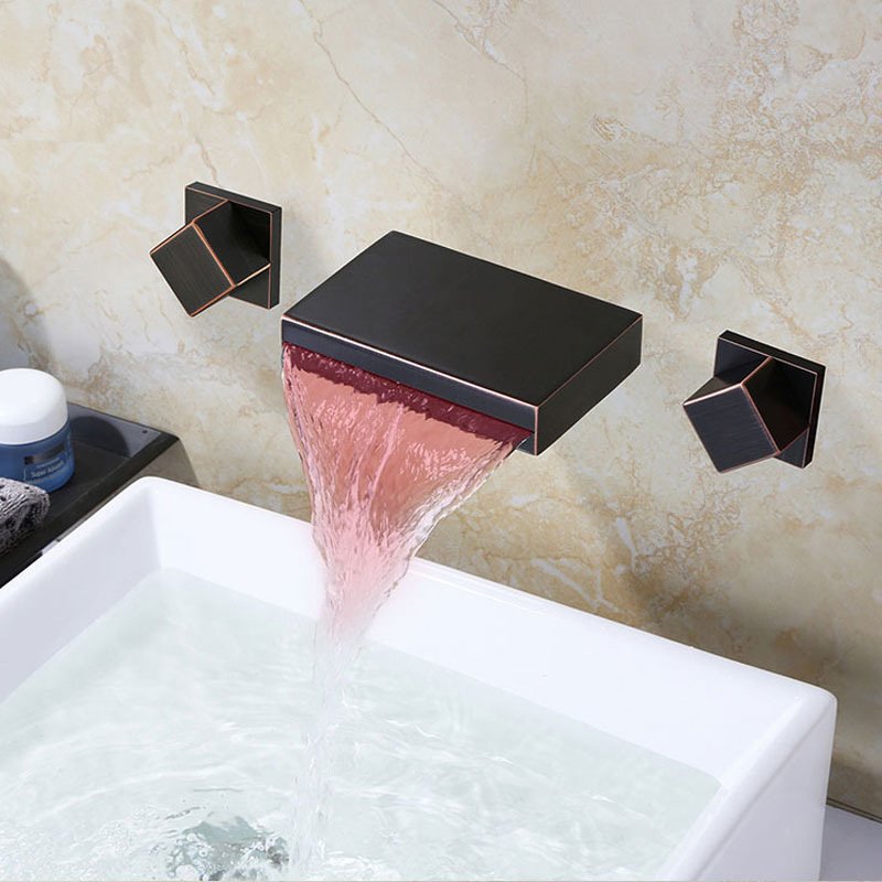 Смеситель с подсветкой для воды Led black cubes Черный Смеситель с подсветкой для воды Led black cubes Черный в Волгограде | Loft Concept