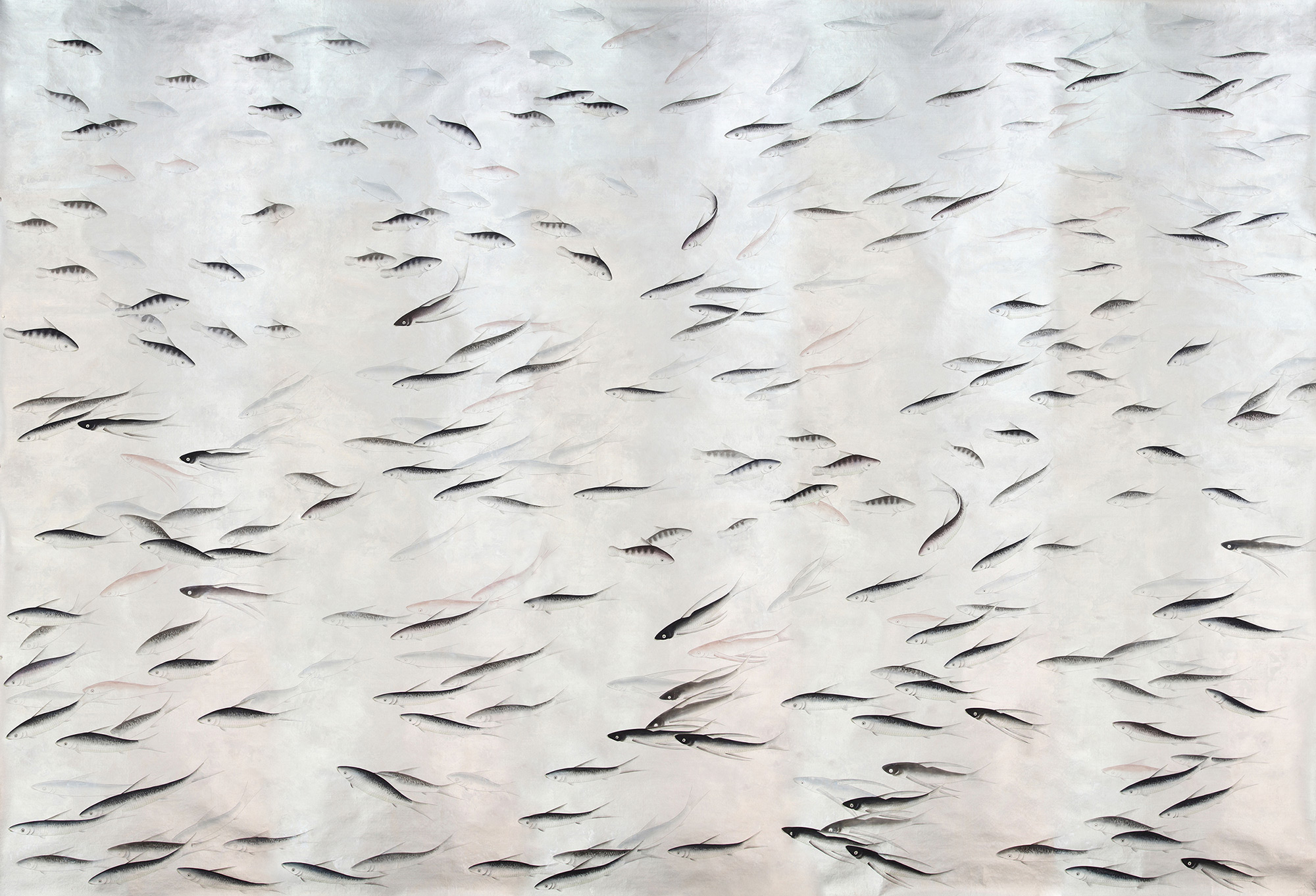 Обои ручная роспись Fishes Blue Pearl on Tarnished Silver gilded silk with pearlescent antiquing Обои ручная роспись Fishes Blue Pearl on Tarnished Silver gilded silk with pearlescent antiquing - постер Loft-Concept в Волгограде