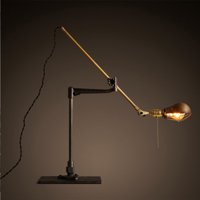 Настольный светильник Steampunk Extension Pole Table Латунь Черный Настольный светильник Steampunk Extension Pole Table Латунь Черный в Волгограде | Loft Concept