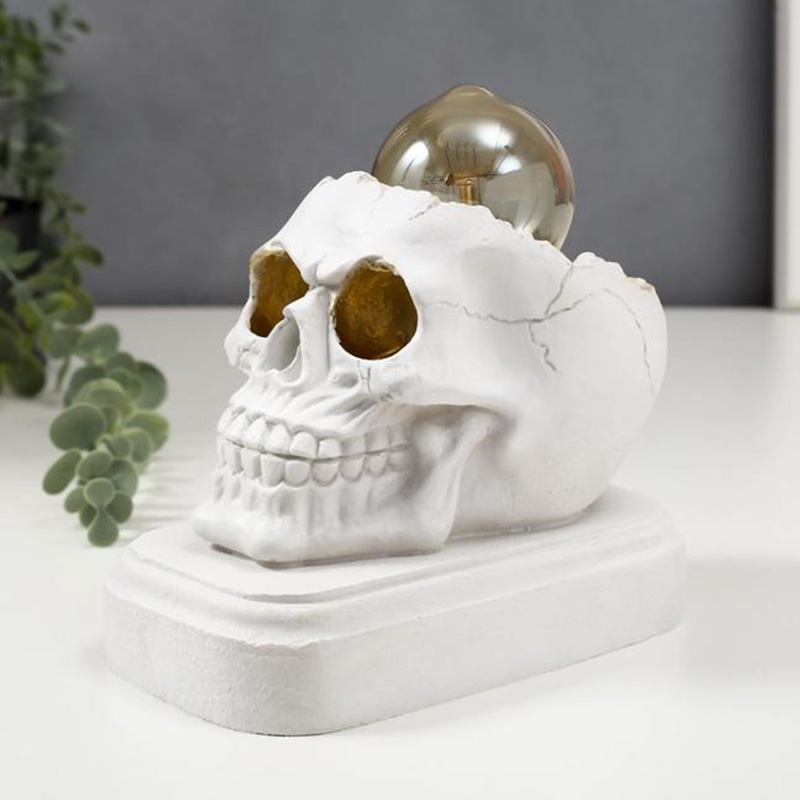 Настольная лампа White Skull Table Lamp Белый в Волгограде | Loft Concept 