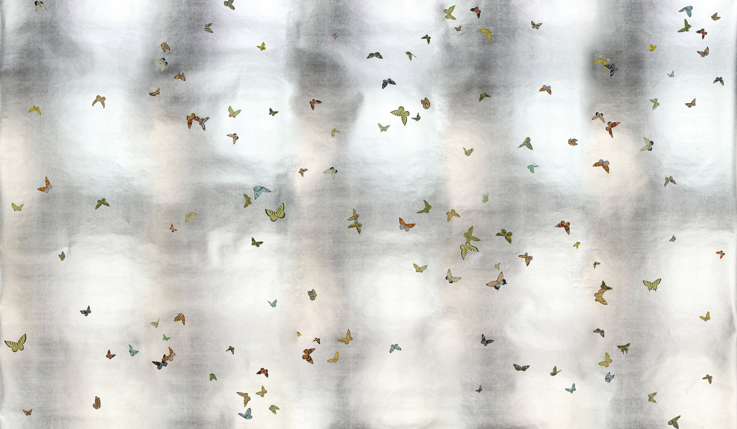Обои ручная роспись Butterflies Emerald on Tarnished Silver gilded paper Обои ручная роспись Butterflies Emerald on Tarnished Silver gilded paper - постер Loft-Concept в Волгограде