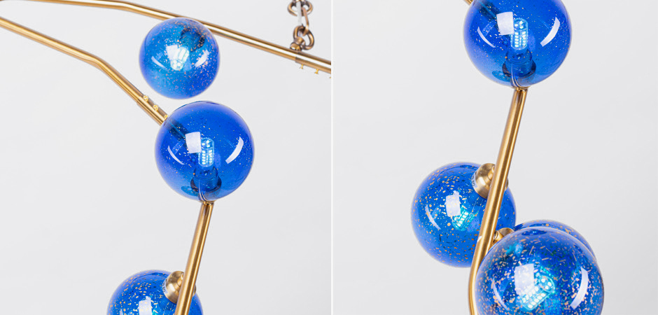 Люстра 8-GLOBE CHERRYBOMB CHANDELIER blue Люстра 8-GLOBE CHERRYBOMB CHANDELIER blue - Loft-Concept в Волгограде