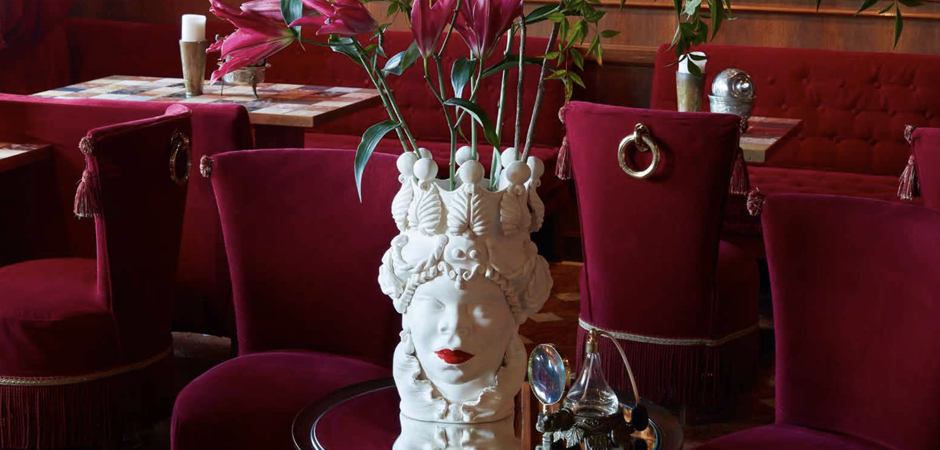 Ваза VASE MORO LADY LIPSTICK Ваза VASE MORO LADY LIPSTICK - Loft-Concept в Волгограде