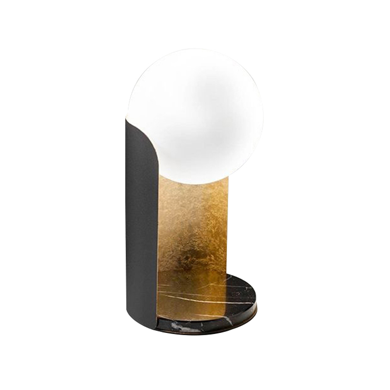 Настольная лампа Alta Table Lamp Золотой Черный Белый Настольная лампа Alta Table Lamp Золотой Черный Белый в Волгограде | Loft Concept
