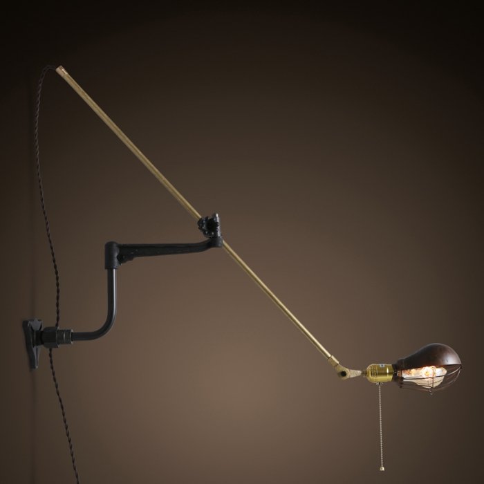 Настенный светильник Steampunk Extension Pole Bra Латунь Черный Настенный светильник Steampunk Extension Pole Bra Латунь Черный в Волгограде | Loft Concept