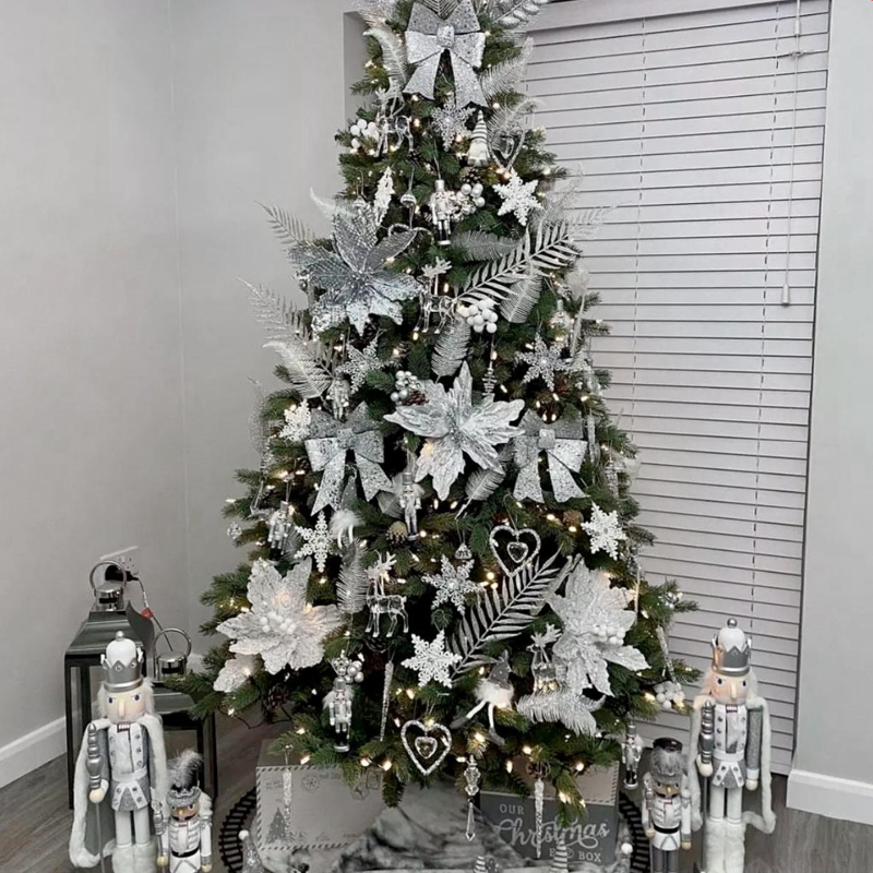 Дизайнерская Елка с Серебряным Декором Christmas Tree Silver Flowers Серебряный Зеленый Дизайнерская Елка с Серебряным Декором Christmas Tree Silver Flowers Серебряный Зеленый в Волгограде | Loft Concept