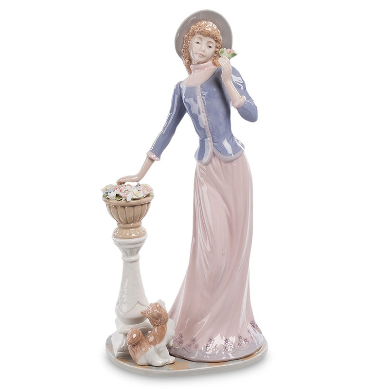 Статуэтка фарфоровая Леди Charming Statuette Белый Розовый Серо-голубой Бежевый Статуэтка фарфоровая Леди Charming Statuette Белый Розовый Серо-голубой Бежевый в Волгограде | Loft Concept