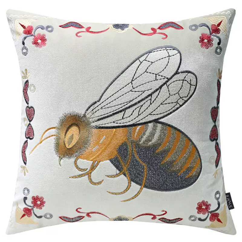 Декоративная подушка с вышивкой Пчела Стиль Gucci Bee Pillow Бежевый Мульти Декоративная подушка с вышивкой Пчела Стиль Gucci Bee Pillow Бежевый Мульти в Волгограде | Loft Concept