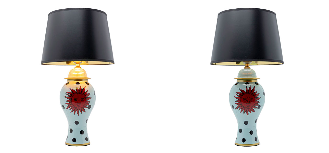 Настольная лампа с черным абажуром Red sun - фото