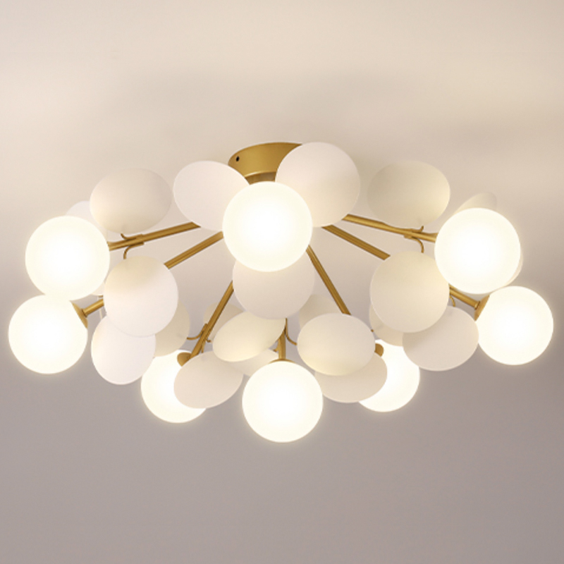 Люстра MATISSE Chandelier Aster Золотой Белый Светло-серый Люстра MATISSE Chandelier Aster Золотой Белый Светло-серый в Волгограде | Loft Concept