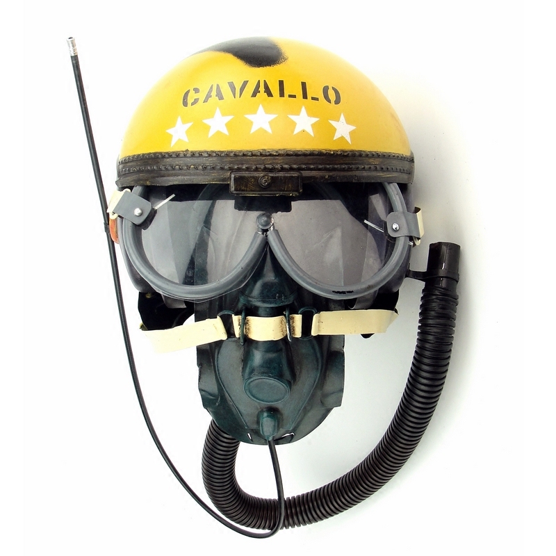 Аксессуар на стену Helmet with Glasses Желтый Черный Аксессуар на стену Helmet with Glasses Желтый Черный в Волгограде | Loft Concept