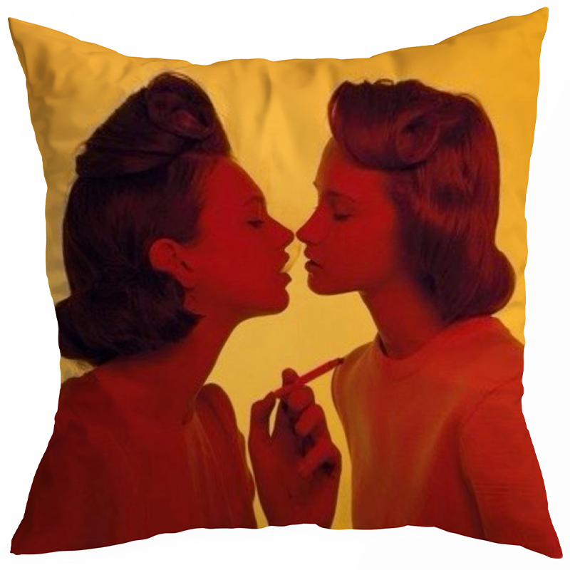 Декоративная подушка Seletti Cushion Smoking Girl Желтый Красный Декоративная подушка Seletti Cushion Smoking Girl Желтый Красный в Волгограде | Loft Concept