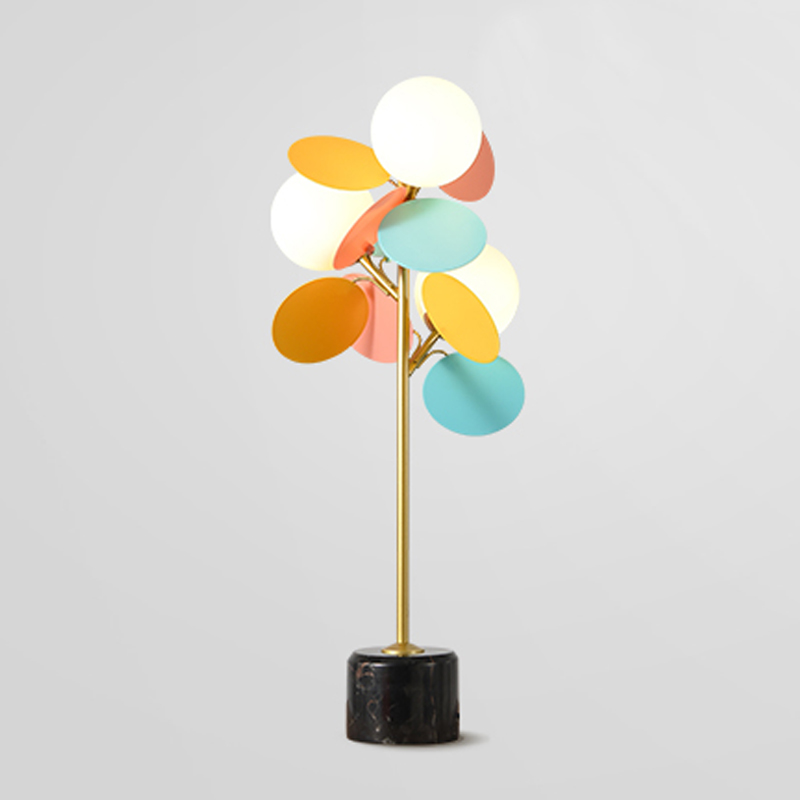 Настольная лампа MATISSE Table Lamp Multi Белое матовое стекло Золотой Черный Мульти Настольная лампа MATISSE Table Lamp Multi Белое матовое стекло Золотой Черный Мульти в Волгограде | Loft Concept