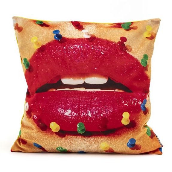 Подушка Seletti Cushion Mouth with pins Design: Toiletpaper Мульти в Волгограде | Loft Concept 