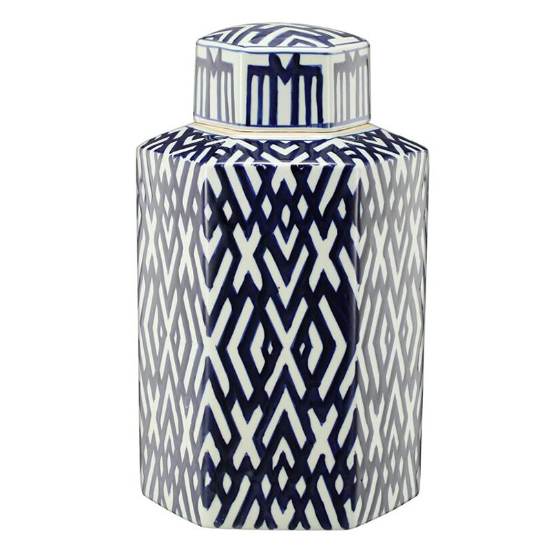 Ваза с крышкой и графическим узором в сине-белых цветах Blue & White Ornament Белый Синий Ваза с крышкой и графическим узором в сине-белых цветах Blue & White Ornament Белый Синий в Волгограде | Loft Concept
