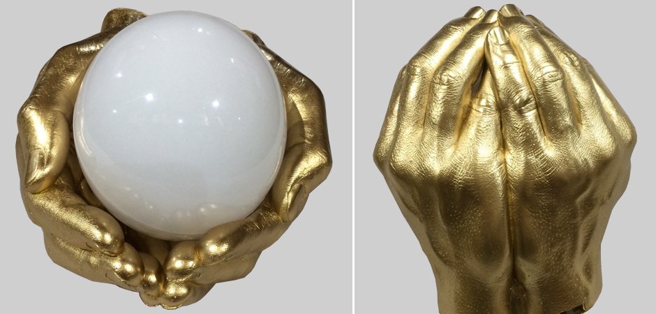 Бра Glowing Ball In The Gold Hands Бра Glowing Ball In The Gold Hands - Loft-Concept в Волгограде