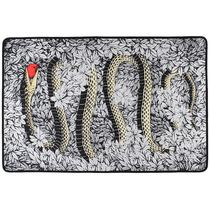 Ковер Snake Fornasetti Rug Серый Черный Бежевый Красный Ковер Snake Fornasetti Rug Серый Черный Бежевый Красный в Волгограде | Loft Concept