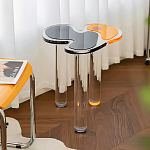 Дизайнерский журнальный стол с фигурной столешницей на 3-х прозрачных ножках Rahakif варинант исполнения - 1 | Loft Concept в Волгограде