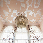 Обои ручная роспись в стиле Арт-деко Symphony Colourway SC-105 on Himalayan Rose silk dupion варинант исполнения - 1 | Loft Concept в Волгограде