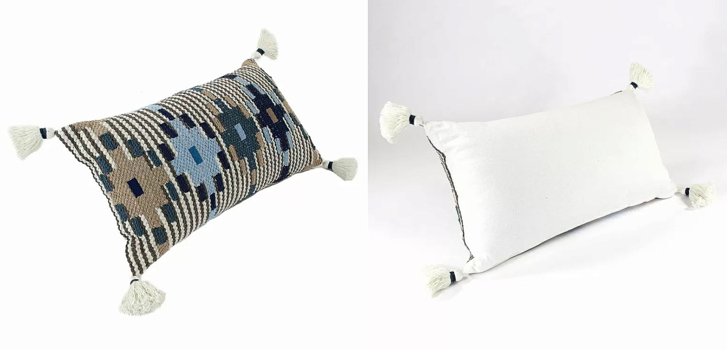 Подушка Blue Ikat с кисточками Подушка Blue Ikat с кисточками - Loft-Concept в Волгограде