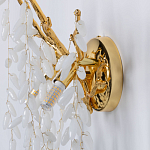 Бра золотого цвета с ветвями и белыми овальными стеклянными подвесками Droplet Chandelier варинант исполнения - 6 | Loft Concept в Волгограде