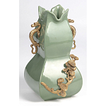 Ваза зеленого цвета из фарфора с бронзовыми ручками в виде драконов и рельефным цветочным декором Eden Garden porcelain and bronze варинант исполнения - 2 | Loft Concept в Волгограде