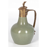 Кувшин зеленого цвета из фарфора с бронзовой крышкой и изогнутой ручкой Eden Garden porcelain and bronze варинант исполнения - 2 | Loft Concept в Волгограде