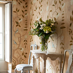 Обои ручная роспись Gustavian Tree of Life Special Colourway on Edo custom white painted silk варинант исполнения - 1 | Loft Concept в Волгограде