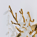 Бра золотого цвета с ветвями и белыми овальными стеклянными подвесками Droplet Chandelier варинант исполнения - 4 | Loft Concept в Волгограде