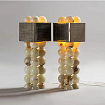 Настольная лампа с основанием из 24 выточенных сферических камней Through Stone варинант исполнения - 2 | Loft Concept в Волгограде