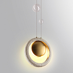 Подвесной светильник с бежевым текстурным кольцом и латунным шаром в центре Tactile  варинант исполнения - 7 | Loft Concept в Волгограде