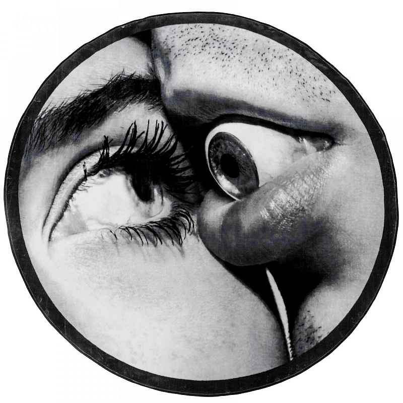 Ковер Seletti Round Rug Eye & Mouth Черно-белый Ковер Seletti Round Rug Eye & Mouth Черно-белый в Волгограде | Loft Concept