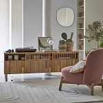 Кресло на деревянных ножках Olguin Pink Chair варинант исполнения - 5 | Loft Concept в Волгограде