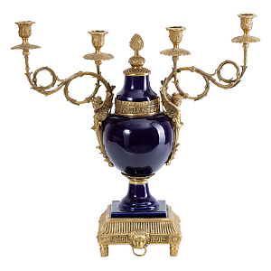 Подсвечник из темно-синего фарфора на бронзовой подставке с фигурками ангелов и декоративными ручками Eden Garden