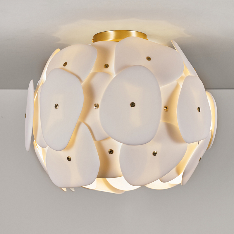 Потолочный светильник в форме шара с плафоном из белых овальных пластин Original BTC (UK) Золотой Белый в Волгограде | Loft Concept 