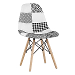 Пластиковый стул на ножках из массива бука Eames Черно-Белый Пэчворк варинант исполнения - 1 | Loft Concept в Волгограде