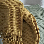 Плед из шерсти цвета охры с бахарамой Waffle Comfort варинант исполнения - 5 | Loft Concept в Волгограде