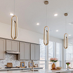 Подвесной светильник золотого цвета с двумя вытянутыми овальными рамками в форме скрепки Eurofase варинант исполнения - 8 | Loft Concept в Волгограде