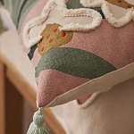 Подушка с цветочным принтом и кисточками Blooming Elegance Daisy варинант исполнения - 7 | Loft Concept в Волгограде