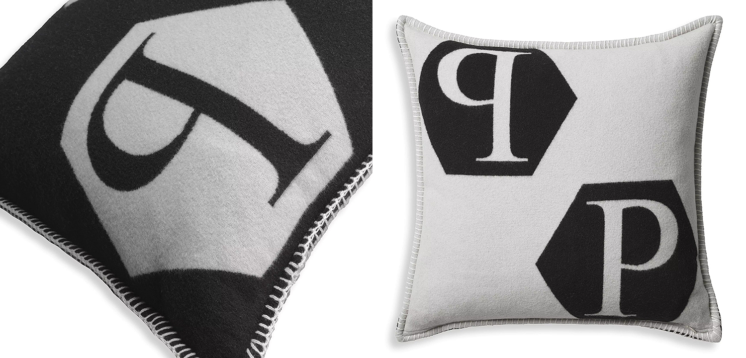 Подушка Philipp Plein Cushion Cashmere Black Подушка Philipp Plein Cushion Cashmere Black - Loft-Concept в Волгограде