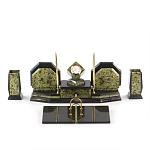 Настольный письменный набор из змеевика с часами и таблетницей Successful Leader варинант исполнения - 1 | Loft Concept в Волгограде